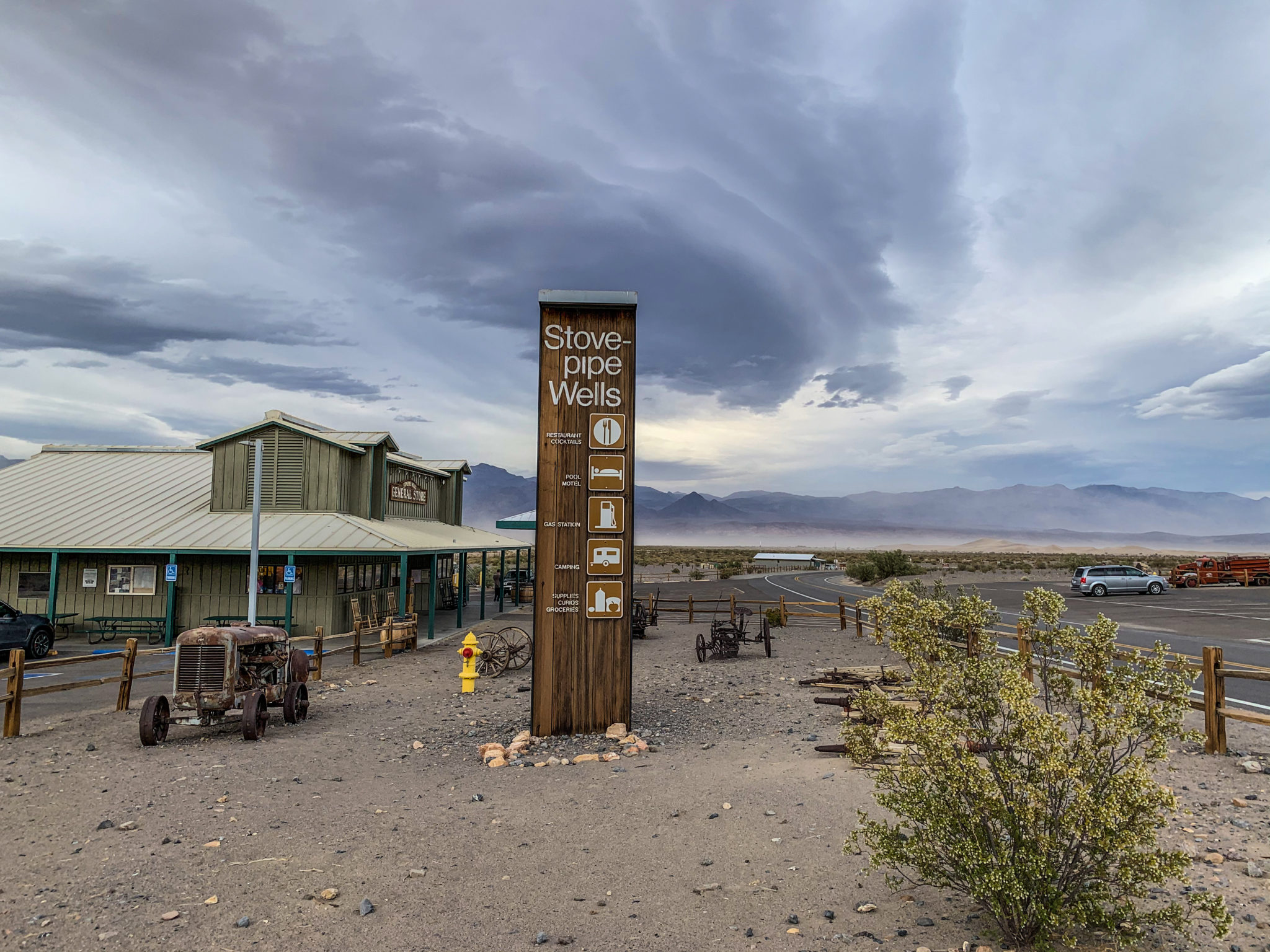 Stovepipe Wells Way Station